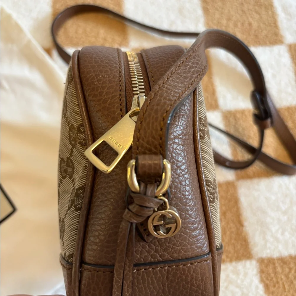 Gucci Brown Logo Crossbody Bag - Picture 4 of 8